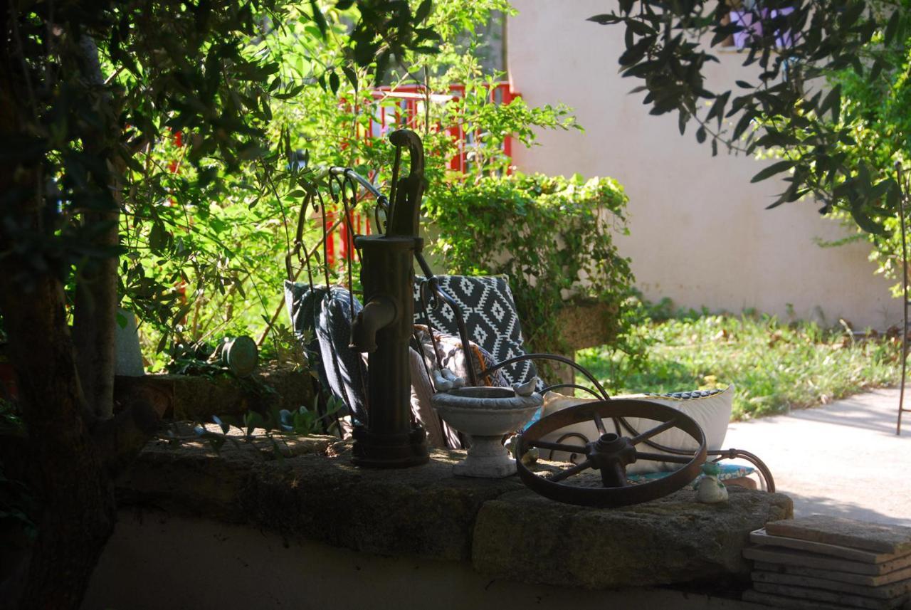 Willa Les Volets Bleus Provence Salon-de-Provence Zewnętrze zdjęcie