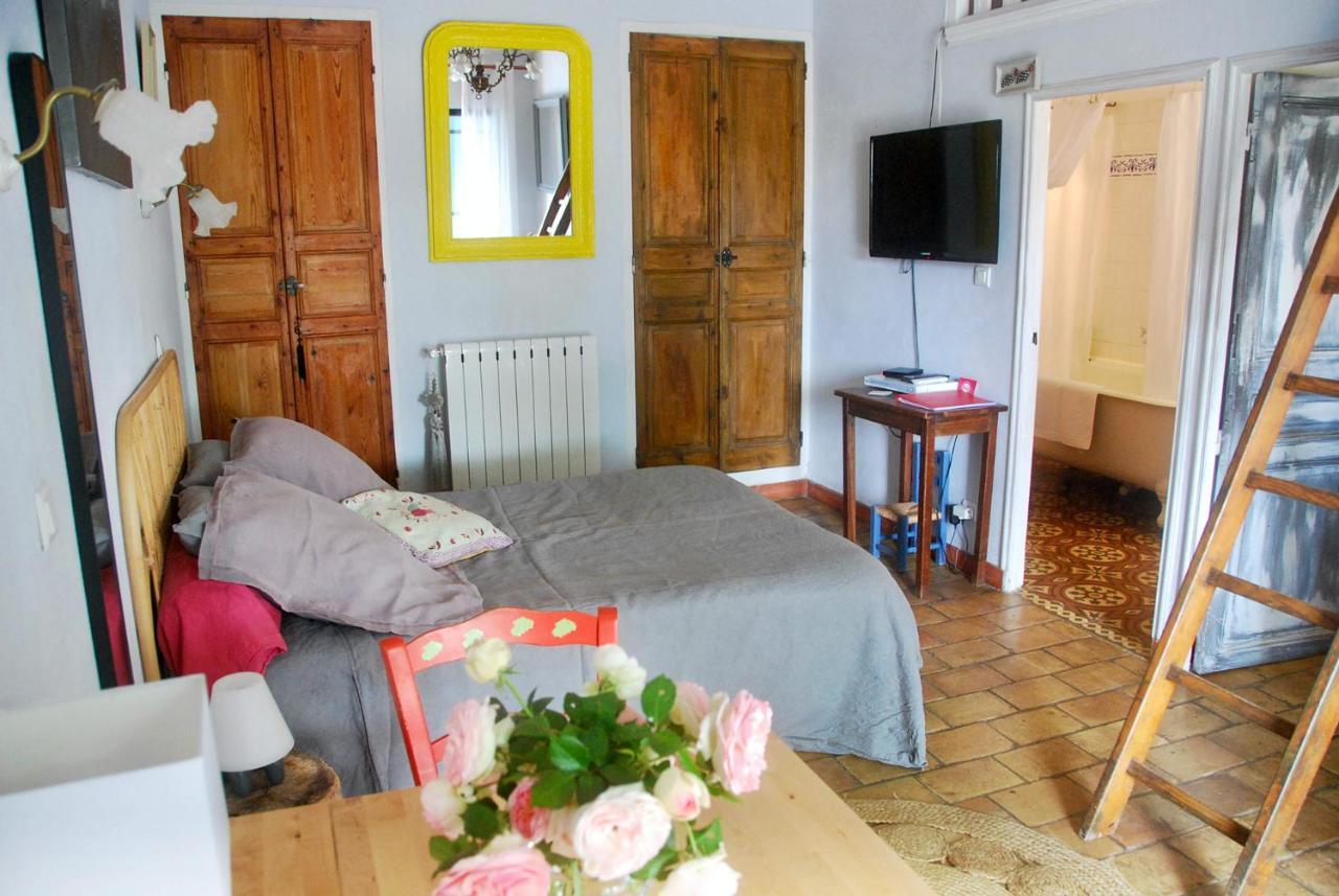 Willa Les Volets Bleus Provence Salon-de-Provence Zewnętrze zdjęcie
